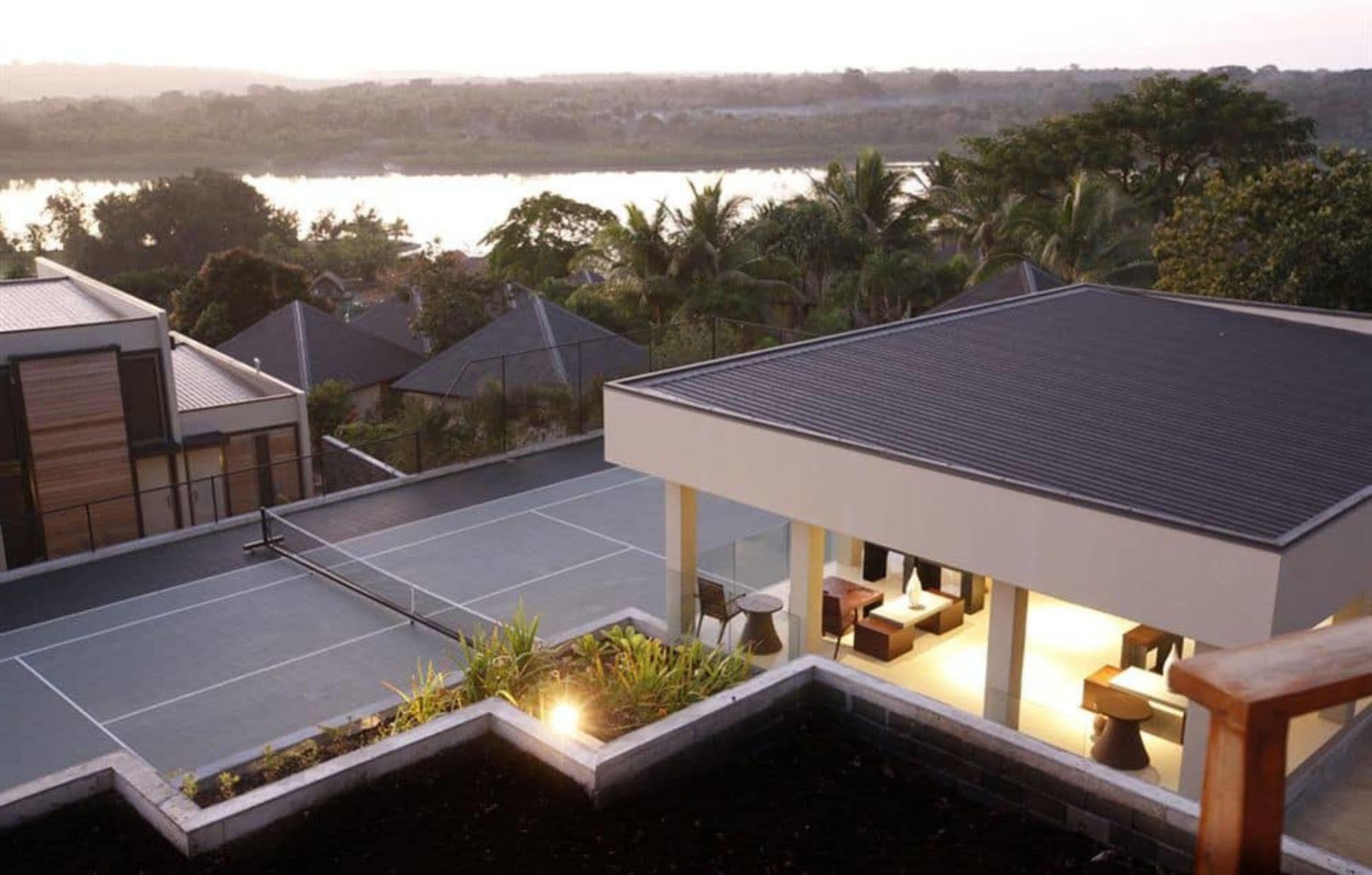 The Terraces Boutique Apartments Port Vila Buitenkant foto